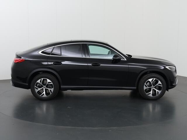 Mercedes-Benz GLC-KLASSE Coupé 300e 4MATIC Luxury Line | Beige bekleding | Trekhaak | Distronic | Verwarmd stuur |