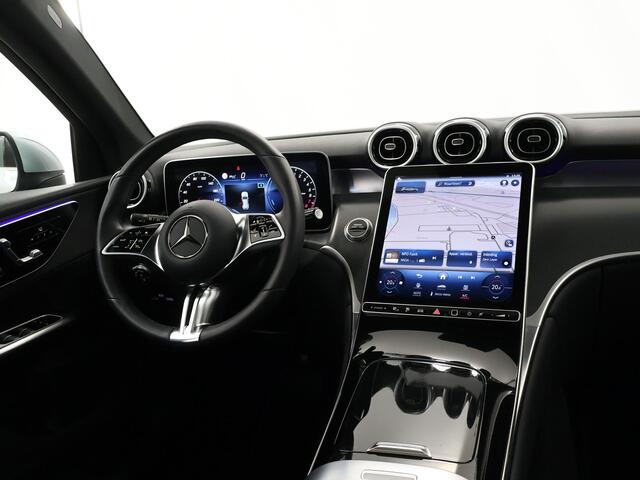 Mercedes-Benz GLC-KLASSE 300e 4MATIC Luxury Line | Panoramadak | Trekhaak | 360 camera | Winter pakket |