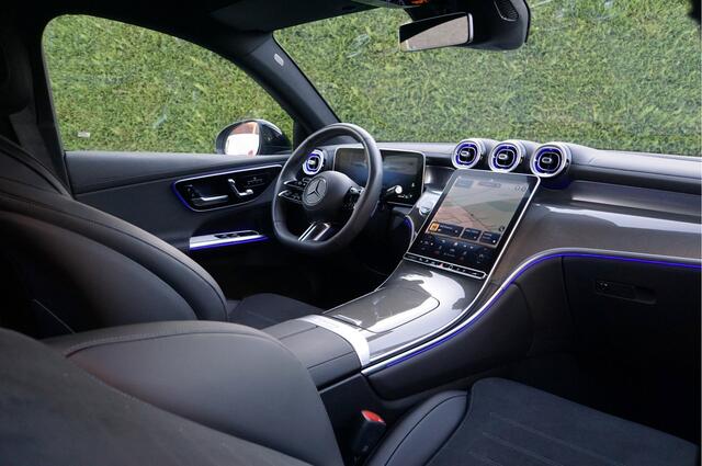 Mercedes-Benz GLC-KLASSE Coupé GLC 300 e 4MATIC AMG Line | Memory Digital Trekhaak Keyless