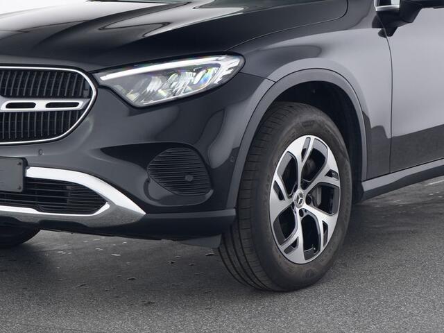 Mercedes-Benz GLC-KLASSE 300 e 4MATIC Plug-In Hybride | Panorama Schuif-Kanteldak | Trekhaak | Memory | Voorstoelen | Stoel en Stuur Verwarming | Inclusief 24 maanden MB Certified garantie voor Europa.