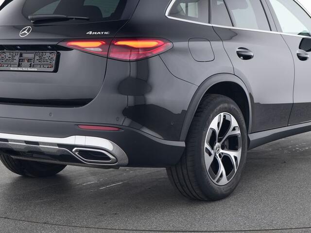 Mercedes-Benz GLC-KLASSE 300 e 4MATIC Plug-In Hybride | Panorama Schuif-Kanteldak | Trekhaak | Memory | Voorstoelen | Stoel en Stuur Verwarming | Inclusief 24 maanden MB Certified garantie voor Europa.