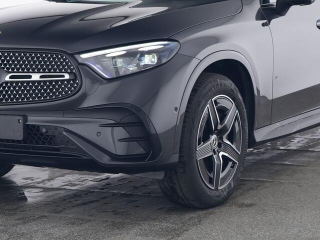 Mercedes-Benz GLC-KLASSE 400 e 4MATIC AMG Plug-In Hybride AMG Line Premium | Night Pakket | Trekhaak | Panorama Schuif-Kanteldak | Rijassistentiepakket plus. Inclusief 24 maanden MB Certified garantie voor Europa.