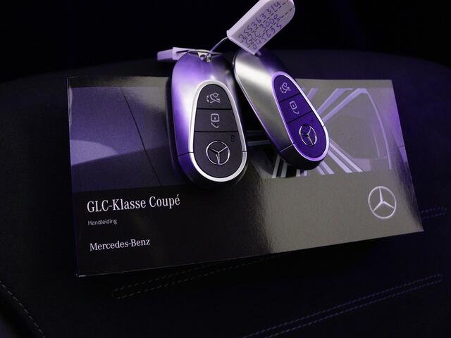 Mercedes-Benz GLC-KLASSE 300 e 4MATIC AMG Line | DIGITAL LIGHT | KEYLESS GO-comfortpakket | Parkeerpakket met 360°-camera | Memorypakket | EASY PACK achterklep | URBAN GUARD voertuigbescherming plus |
