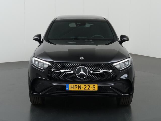 Mercedes-Benz GLC-KLASSE Coupé 300e 4MATIC AMG Line | Panoramadak | Trekhaak | 360 camera |