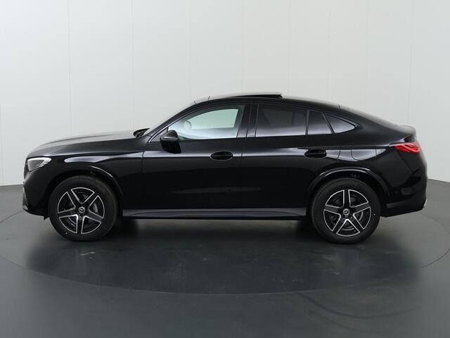 Mercedes-Benz GLC-KLASSE Coupé 300e 4MATIC AMG Line | Panoramadak | Trekhaak | 360 camera |