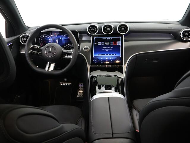 Mercedes-Benz GLC-KLASSE Coupé 300e 4MATIC AMG Line | Panoramadak | Trekhaak | 360 camera |