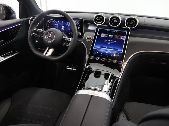 Mercedes-Benz GLC-KLASSE Coupé 300e 4MATIC AMG Line | Panoramadak | Trekhaak | 360 camera |