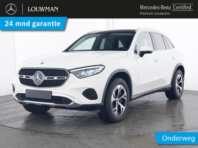 Mercedes-Benz GLC-KLASSE 300 e 4MATIC Plug-In Hybride Trekhaak | Panorama Schuif-Kanteldak | Memory Voorstoelen. Inclusief 24 maanden MB Certified garantie voor Europa.