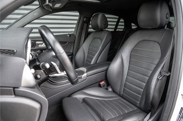 Mercedes-Benz GLC-KLASSE Coupé 300e 4MATIC AMG-Line 21'' - Nightpakket - Schuifdak
