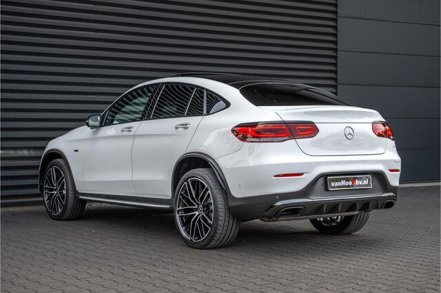 Mercedes-Benz GLC-KLASSE Coupé 300e 4MATIC AMG-Line 21'' - Nightpakket - Schuifdak