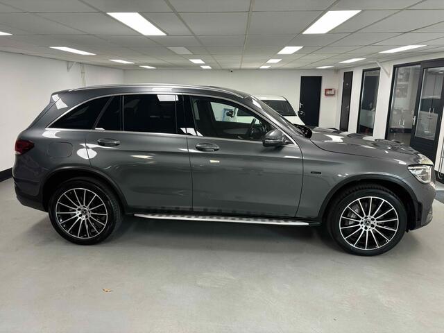 Mercedes-Benz GLC-KLASSE 300e 4MATIC AMG/360/Distronic/20"/Trekhaak/Dodehoek