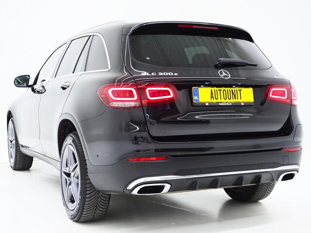 Mercedes-Benz GLC-KLASSE 300e 4MATIC AMG | Panoramadak | 360 | Keyless | Virtual | Stoelverwarming | Carplay