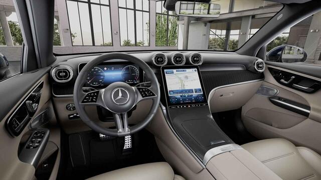 Mercedes-Benz GLC-KLASSE 300e 4MATIC Luxury Line | Burmester | Panoramadak | Distronic | Lederen bekleding | Memory | Trekhaak | Sfeerverlichting |