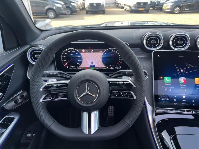 Mercedes-Benz GLC-KLASSE 300 e 4MATIC Sport Edition | AMG Line | Premium Pakket | Night Pakket | Winter Pakket | Panoramadak | Trekhaak | Burmester Surround Sound | 360° Camera | DISTRONIC Afstandsassistent | Elektrisch Verstelbare Stoelen + Memory | Stuurverwarming