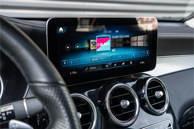 Mercedes-Benz GLC-KLASSE 300e 4MATIC AMG-Line -Trekhaak-Panoramadak