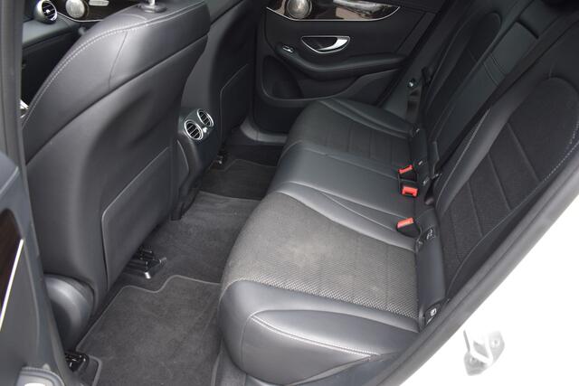 Mercedes-Benz GLC-KLASSE 250 4MATIC Edition 1 / Trekhaak / Automaat / Parkeerhulp / 4X4 / Burmester