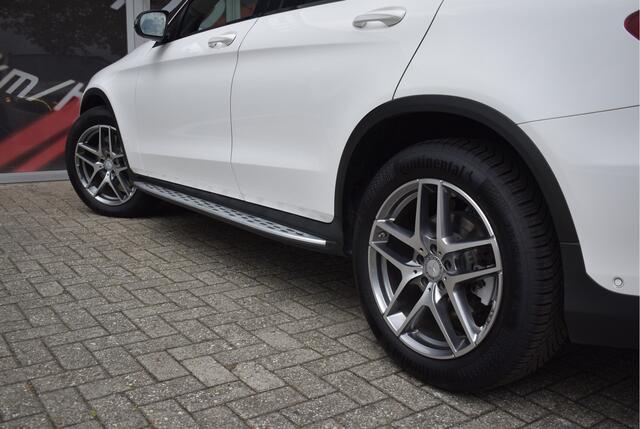 Mercedes-Benz GLC-KLASSE 250 4MATIC Edition 1 / Trekhaak / Automaat / Parkeerhulp / 4X4 / Burmester