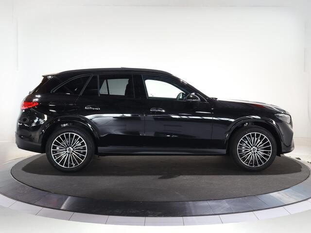 Mercedes-Benz GLC-KLASSE 300e 4MATIC Sport Edition | Trekhaak | Panoramaschuifdak | Rijassistentiepakket Plus | 360° camera