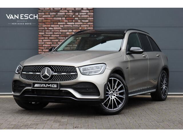 Mercedes-Benz GLC-KLASSE 300e 4MATIC Premium+ AMG Line | Luchtvering | Distronic | Trekhaak | Verwarmd Stuurwiel | Burmester | Memory | Panoramadak | Leder |