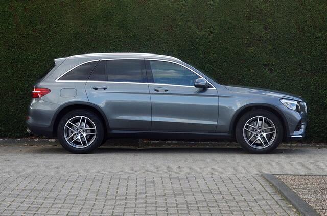 Mercedes-Benz GLC-KLASSE GLC 300 4M AMG line | Luchtvering Panorama Leder Burmester Dodehoek LED ILS