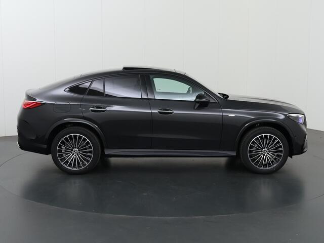 Mercedes-Benz GLC-KLASSE 300e Coupe 4MATIC Sport Edition Digital light | Panoramadak | Elec Stoelen met geheugen | 20" AMG Velgen | Sfeerverlichting | 360 camera