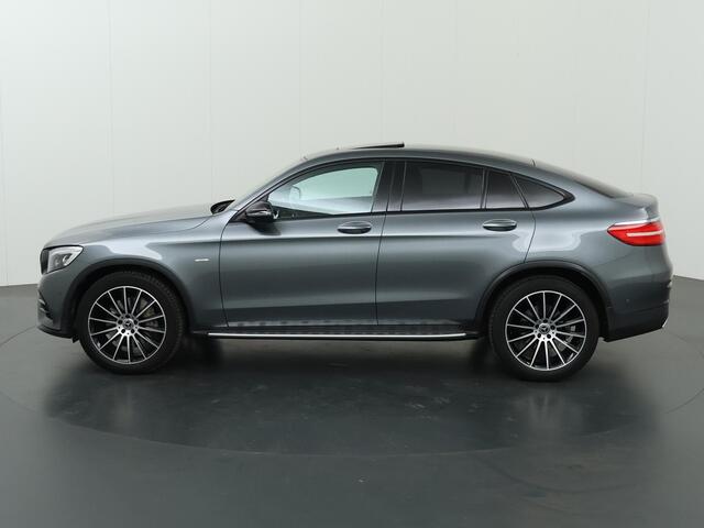 Mercedes-Benz GLC-KLASSE Coupé 250 4MATIC Edition 1 | AMG | Night | Schuif/kanteldak | Treeplanken | Sportuitlaat | 20" lichtmetalen velgen |