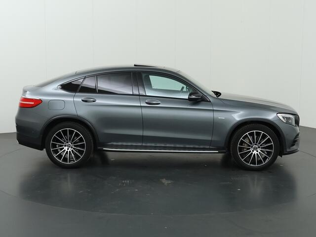 Mercedes-Benz GLC-KLASSE Coupé 250 4MATIC Edition 1 | AMG | Night | Schuif/kanteldak | Treeplanken | Sportuitlaat | 20" lichtmetalen velgen |