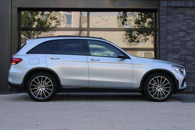 Mercedes-Benz GLC-KLASSE 200 4MATIC Business Solution AMG | PANO | NIGHT PAKKET | ELEK TREKHAAK | SFEERVERLICHTING | CAMERA ACHTER | DODE HOEK |