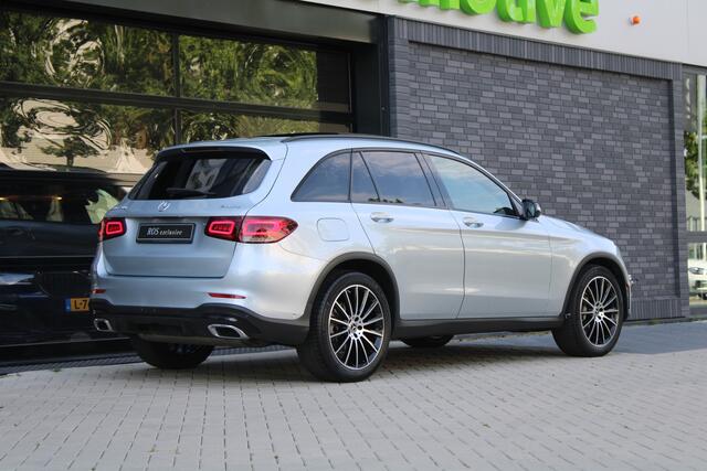 Mercedes-Benz GLC-KLASSE 200 4MATIC Business Solution AMG | PANO | NIGHT PAKKET | ELEK TREKHAAK | SFEERVERLICHTING | CAMERA ACHTER | DODE HOEK |