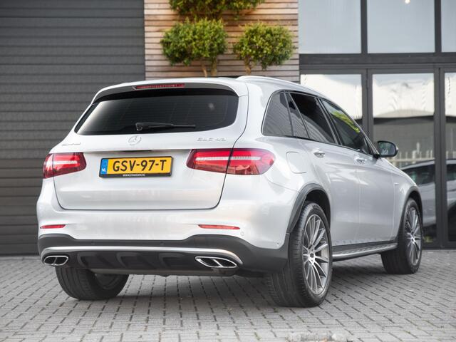 Mercedes-Benz GLC-KLASSE AMG 43 4MATIC Pano Burmester Carbon ACC