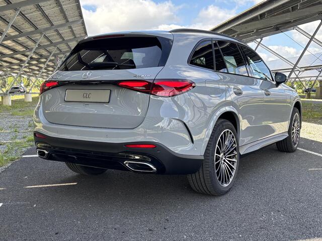 Mercedes-Benz GLC-KLASSE 300e 4MATIC Sport Edition | Night | Panoramadak | Memory stoelen | Sfeerverlichting | 360 camera | Digital light |