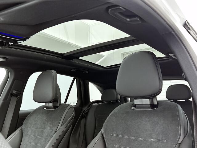 Mercedes-Benz GLC-KLASSE 300e 4MATIC Sport Edition | Trekhaak | Nightpakket | AMG Premium | Parkeerpakket met 360°-camera | Memorypakket | URBAN GUARD voertuigbescherming plus | KEYLESS GO-comfortpakket | EASY PACK achterklep |