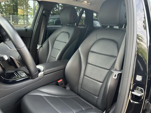 Mercedes-Benz GLC-KLASSE 200 Business 200 Business // Facelift // Camera // Carplay // MBUX // Treeplanken // Alarm // Cruise // LED koplampen