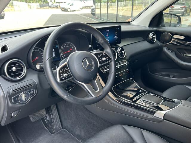 Mercedes-Benz GLC-KLASSE 200 Business 200 Business // Facelift // Camera // Carplay // MBUX // Treeplanken // Alarm // Cruise // LED koplampen