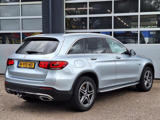Mercedes-Benz GLC-KLASSE 300e 4MATIC Premium Plus | Panoramadak | Trekhaak | DISTRONIC | 360? camera | Memory pakket | Sfeerverlichting | HUD | Treeplanken | Elektrische achterklep