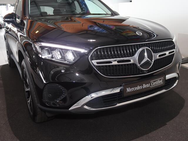 Mercedes-Benz GLC-KLASSE 300e 4MATIC Luxury Line | Panoramadak | Trekhaak | 360 camera | Winter pakket |