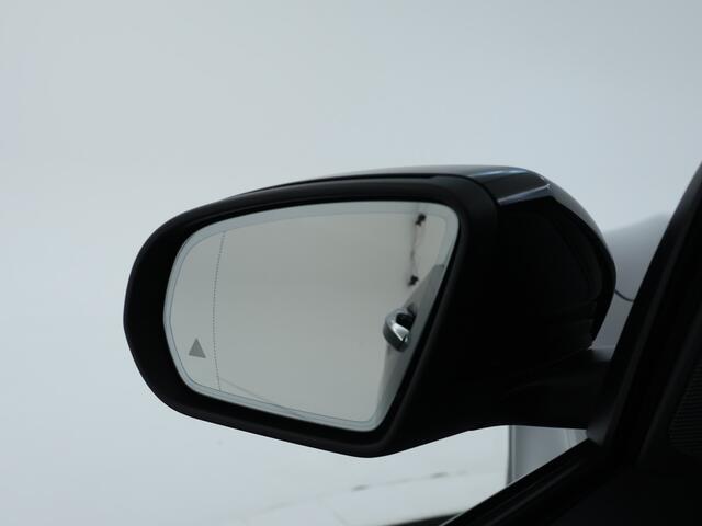 Mercedes-Benz GLC-KLASSE Coupé 300e 4MATIC Business Solution AMG | Achteruitrijcamera | Elektrische stoelen | Cruise Control | Apple CarPlay | Inclusief 24 maanden MB Certified garantie voor Europa.