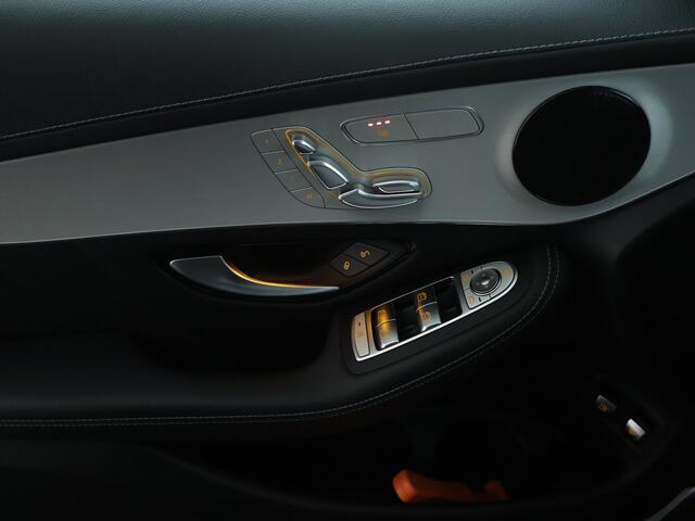 Mercedes-Benz GLC-KLASSE Coupé 300e 4MATIC Business Solution AMG | Achteruitrijcamera | Elektrische stoelen | Cruise Control | Apple CarPlay | Inclusief 24 maanden MB Certified garantie voor Europa.