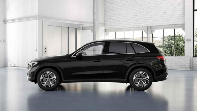 Mercedes-Benz GLC-KLASSE 300e 4MATIC Luxury Line | Rij assistentie pakket | Trekhaak | Getint glas |