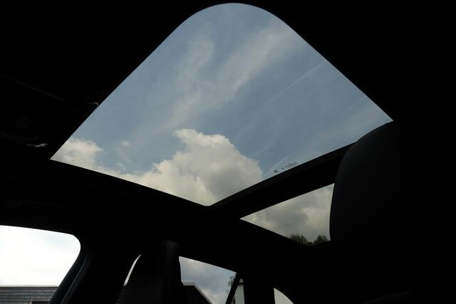 Mercedes-Benz GLC-KLASSE AMG 43 4MATIC Panodak HUD Burmester Distronic Magno Matt