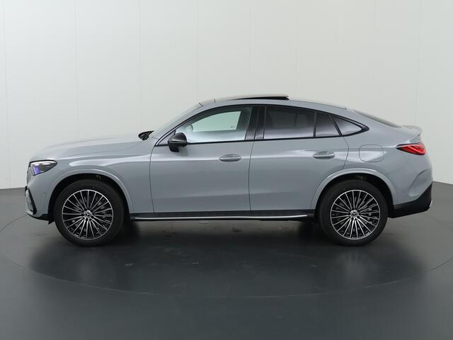 Mercedes-Benz GLC-KLASSE Coupe 300e 4MATIC Sport Edition | Panoramaschuifdak | Trekhaak | Treeplanken | Nightpakket | Rijassistentiepakket Plus | Premium pakket | 360° camera | DISTRONIC PLUS |