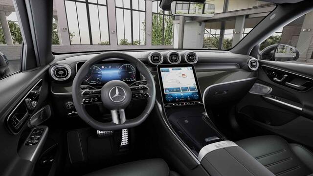 Mercedes-Benz GLC-KLASSE 300e 4MATIC Sport Edition | Panoramaschuifdak | Burmester | Premium pakket | Winterpakket | 360° camera | Dodehoekassistent |
