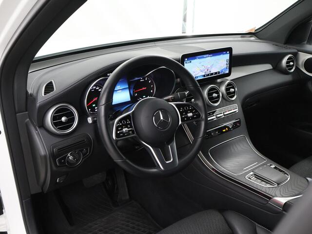 Mercedes-Benz GLC-KLASSE 200 4MATIC Advantage | Night | 19" lichtmetalen velgen | Stoelverwarming |