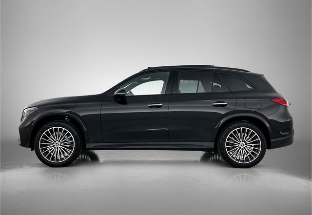 Mercedes-Benz GLC-KLASSE 300e 4MATIC Sport Edition | Premium pakket | Nightpakket | Panoramaschuifdak | MBUX Augmented Reality | Digital Light | Parkeerpakket met 360°-camera | KEYLESS GO-comfortpakket |