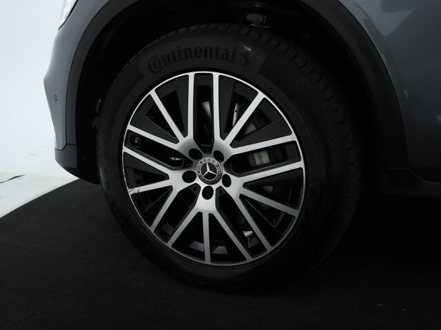 Mercedes-Benz GLC-KLASSE 300e 4MATIC Business Sol. Keyless Go | Rijassistentiepakket | Leer | Trekhaak | Panoramadak | Inclusief 24 maanden MB Certified garantie voor Europa.