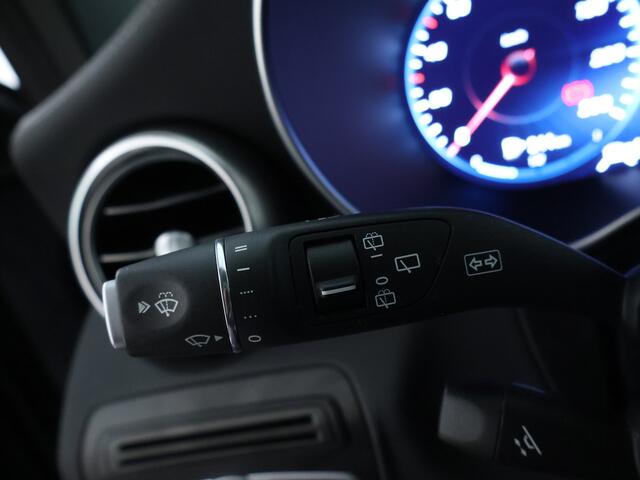 Mercedes-Benz GLC-KLASSE 300e 4MATIC Business Sol. Keyless Go | Rijassistentiepakket | Leer | Trekhaak | Panoramadak | Inclusief 24 maanden MB Certified garantie voor Europa.