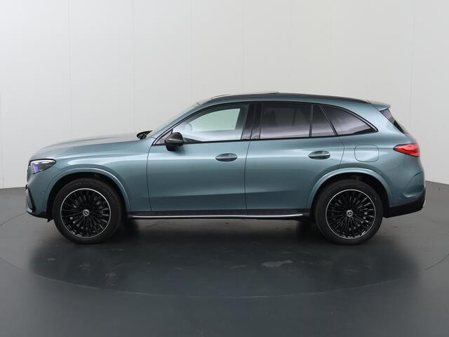 Mercedes-Benz GLC-KLASSE 300e 4MATIC AMG Line | Premium Plus | Panoramadak | Techniek pakket offroad | Rij assistentie pakket | Treeplanken | Trekhaak |