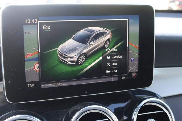Mercedes-Benz GLC-KLASSE Coupé 250 4MATIC Premium l AMG l Schuif- Kanteldak l Comand l DISTRONIC l Wegklapbare trekhaak l LED intelligent l Camera l Head Up l Dodehoek Assistent l Airconditioning l Elektr. bed. Achterklep l Stoelverwarming voor de voor- en achterstoelen l