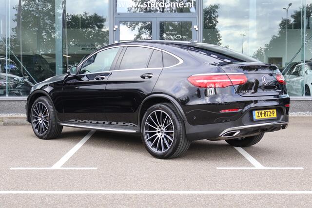 Mercedes-Benz GLC-KLASSE Coupé 250 4MATIC l AMG l Burmerster l Comand l Wegklapbare trekhaak l LED adaptief l Sfeerverlichting l Memory pakket voor bestuurdersstoel l KEYLESS GO l Parkeer pakket l Stoelverwarming l Elektr. bedienbare achterklep l Airconditioning l Regensensor l