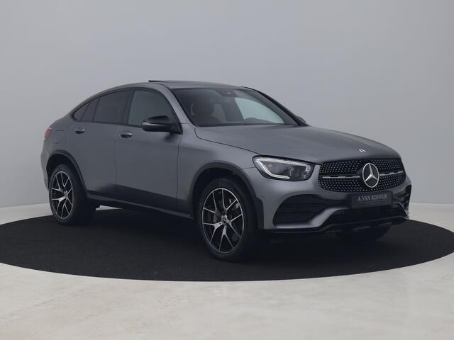 Mercedes-Benz GLC-KLASSE Coupé 300e 4MATIC Business Solution AMG | SCHUIFDAK | CAMERA | SFEERVERLICHTING | STOELVERW.
